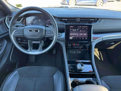 2022 Jeep Grand Cherokee Altitude 4x4