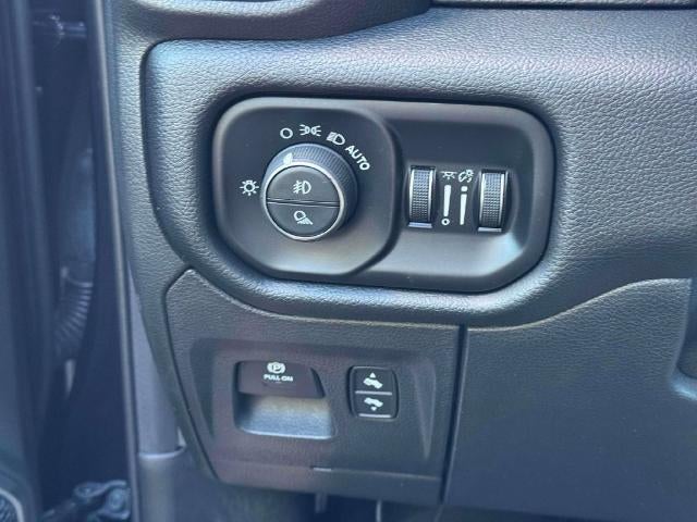 2021 RAM 1500 Laramie Crew Cab 4x4 57' Box