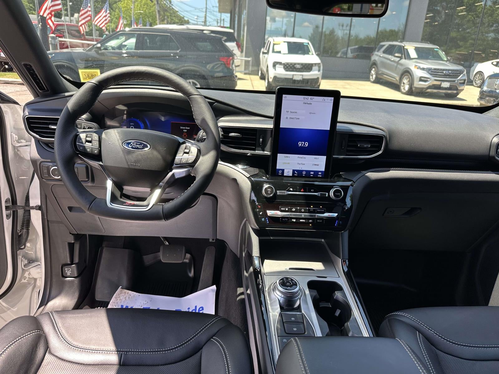 2023 Ford Explorer ST