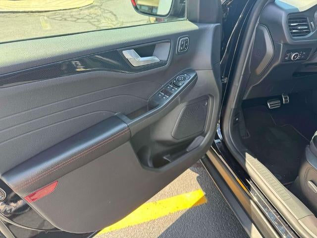 2023 Ford Escape ST-Line Elite