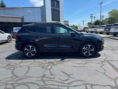 2023 Ford Escape ST-Line Elite