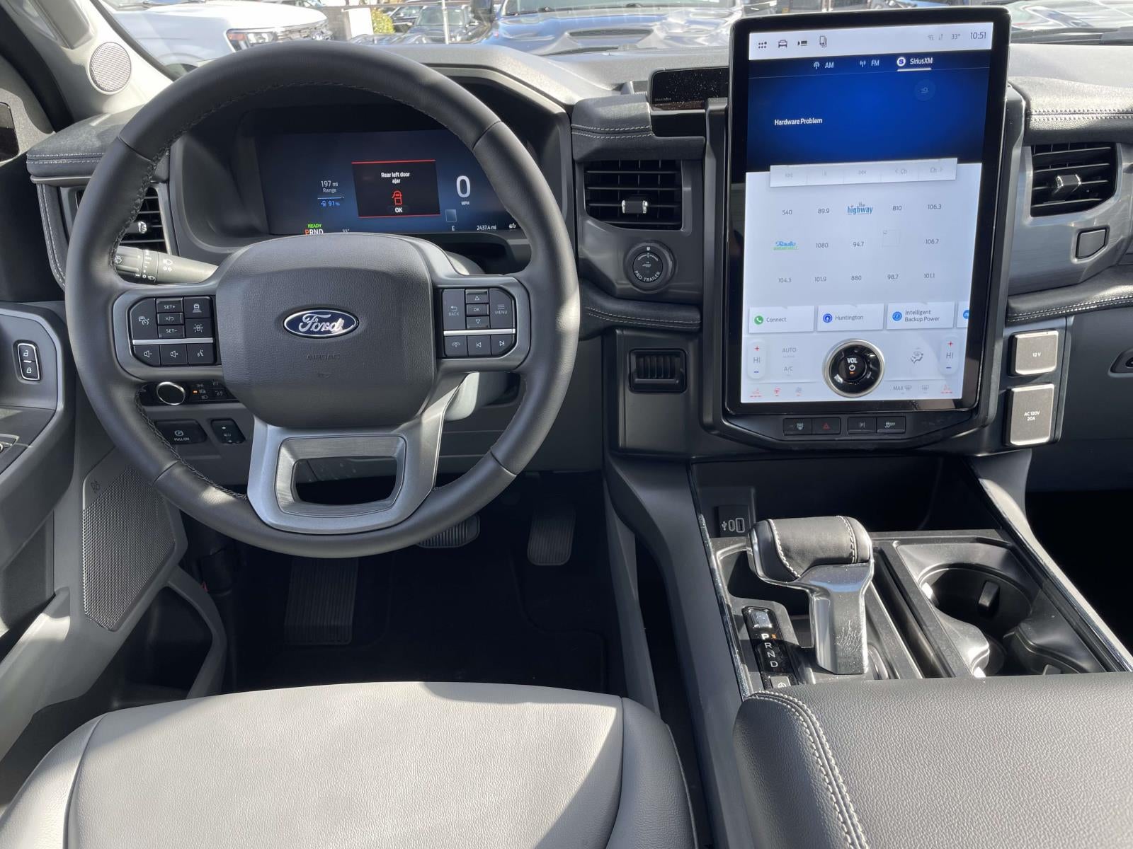 2025 Ford F-150 Lightning Flash