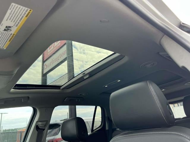 2022 GMC Acadia SLT