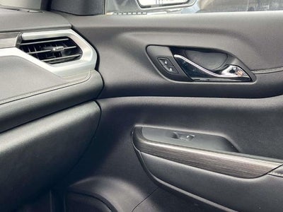 2022 GMC Acadia SLT