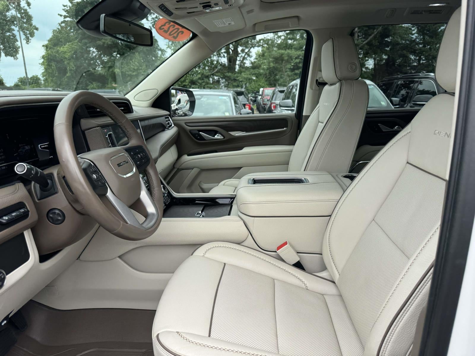 2023 GMC Yukon 4WD Denali
