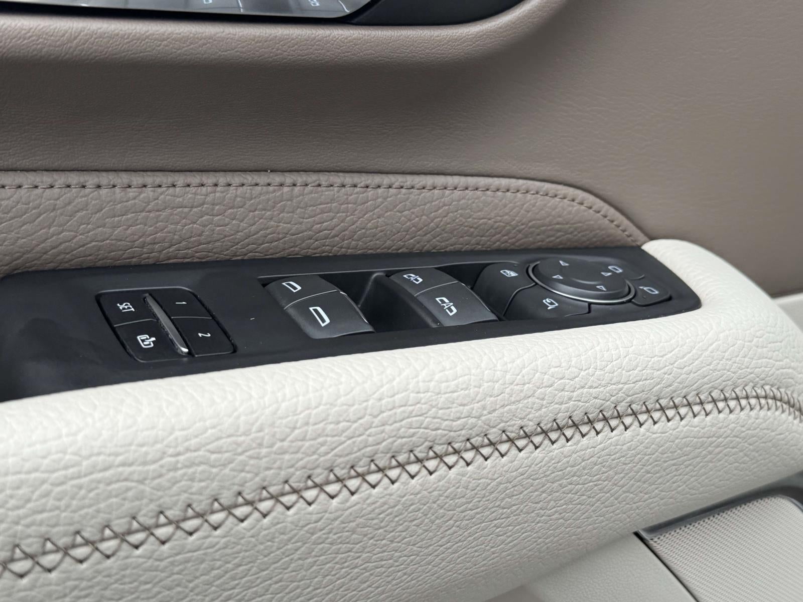 2023 GMC Yukon 4WD Denali