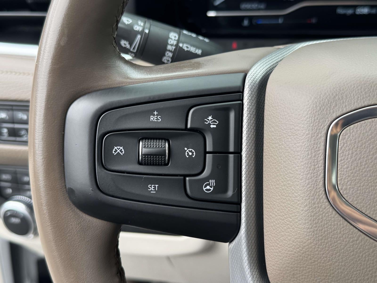 2023 GMC Yukon 4WD Denali