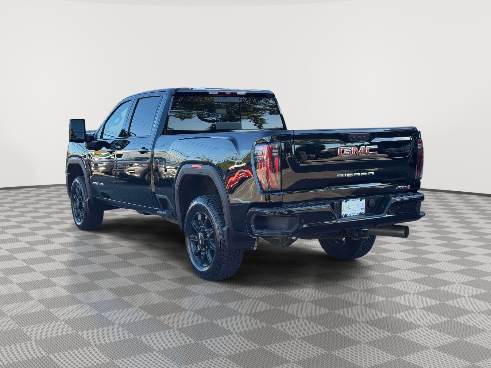2025 GMC Sierra 2500HD Crew Cab, Standard Bed, AT4, 4WD