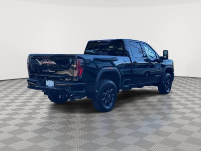 2025 GMC Sierra 2500HD Crew Cab, Standard Bed, AT4, 4WD