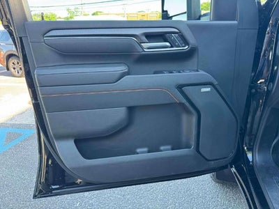2025 GMC Sierra 2500HD Crew Cab, Standard Bed, AT4, 4WD