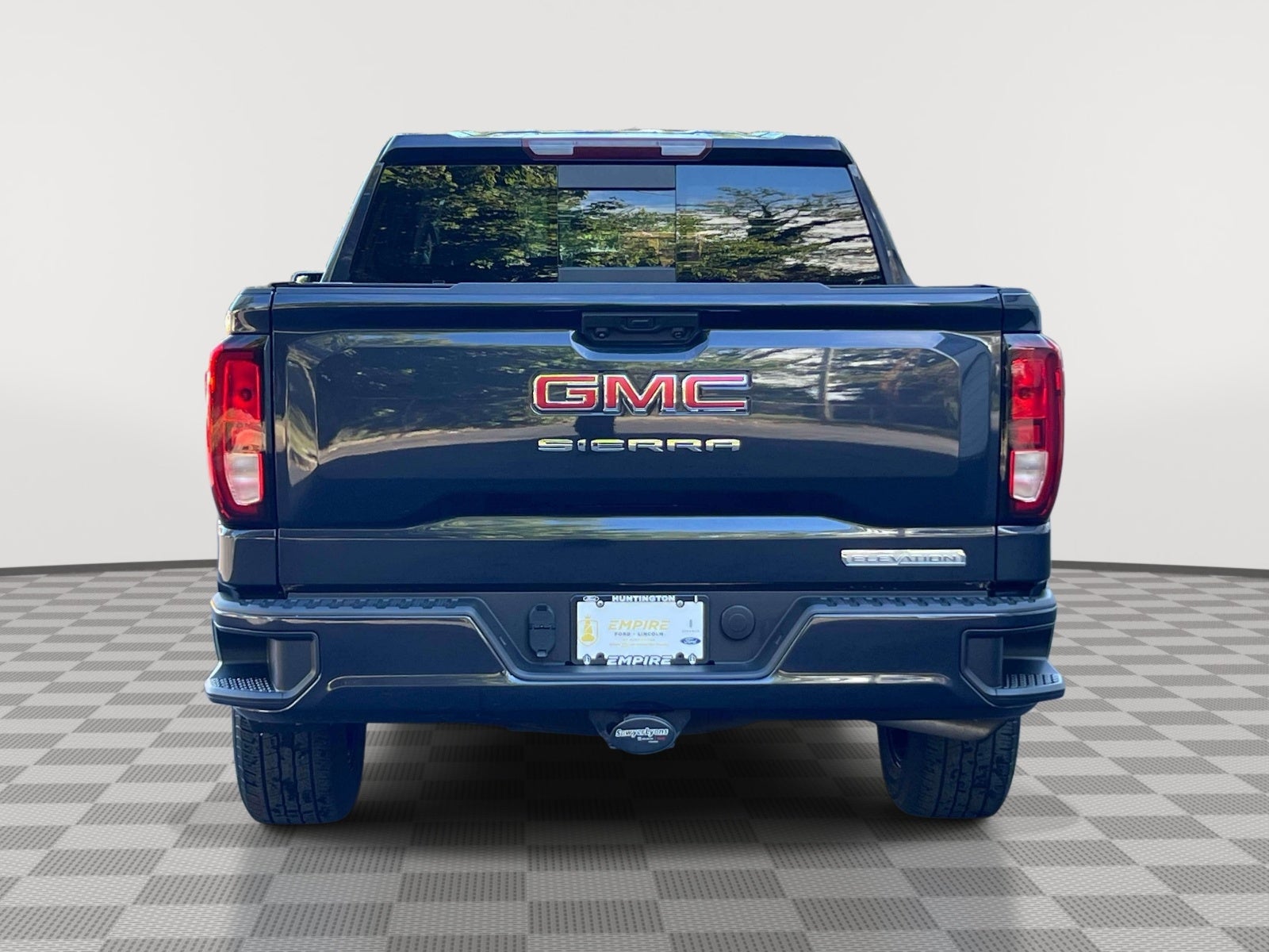 2024 GMC Sierra 1500 4WD Crew Cab Short Box Elevation with 3SB
