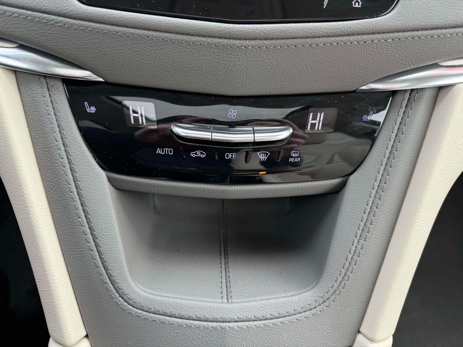 2023 Cadillac XT5 AWD Premium Luxury