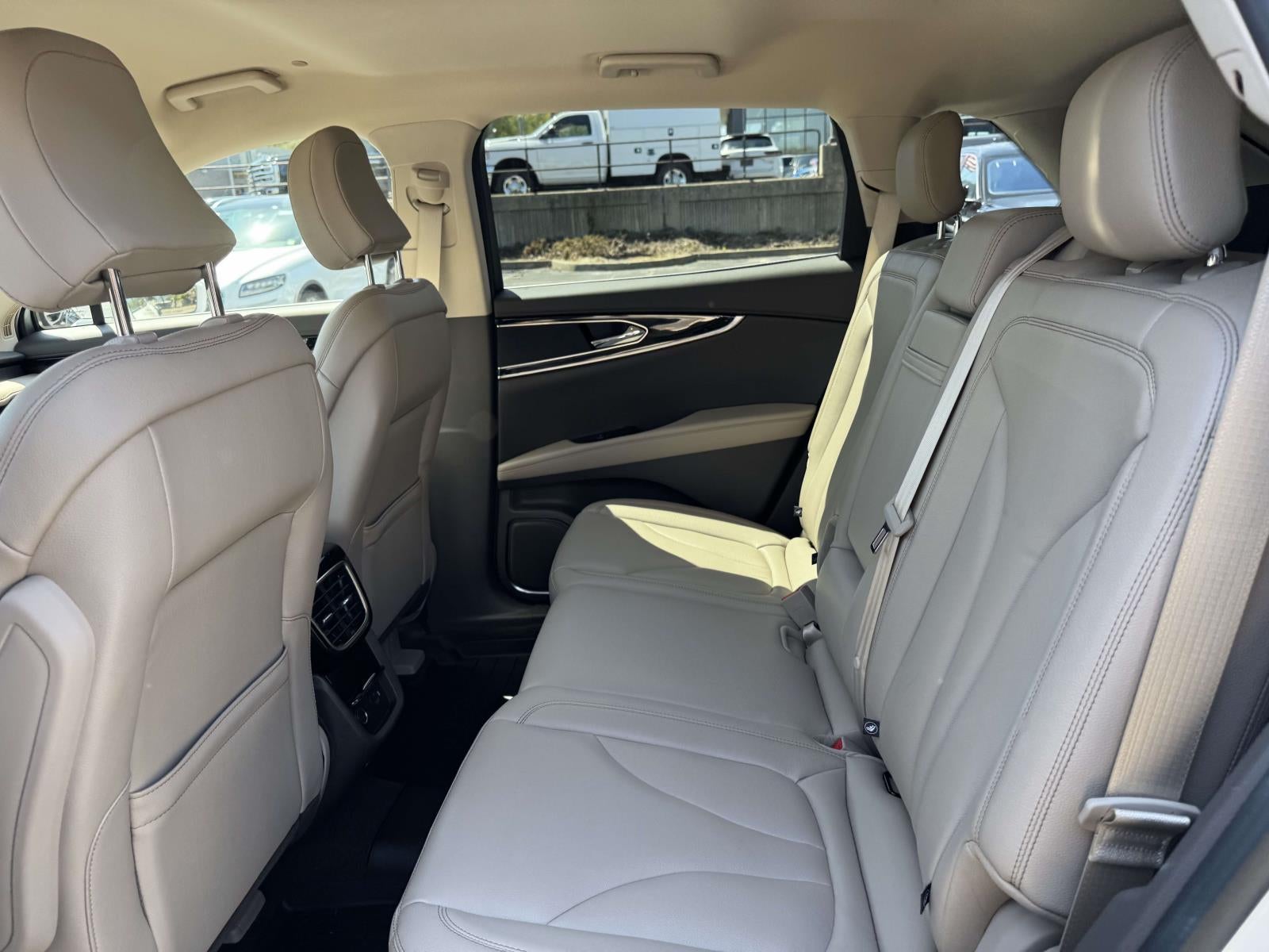 2022 Lincoln Nautilus Standard