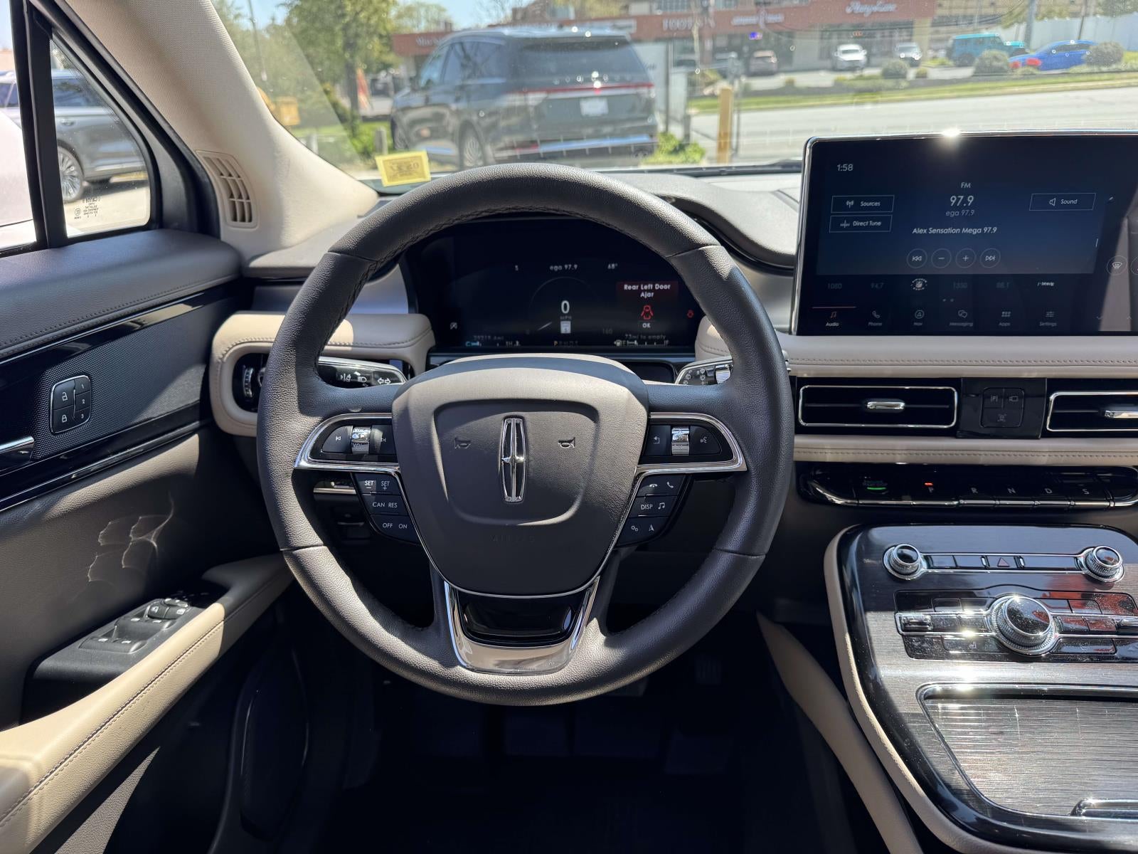 2022 Lincoln Nautilus Standard