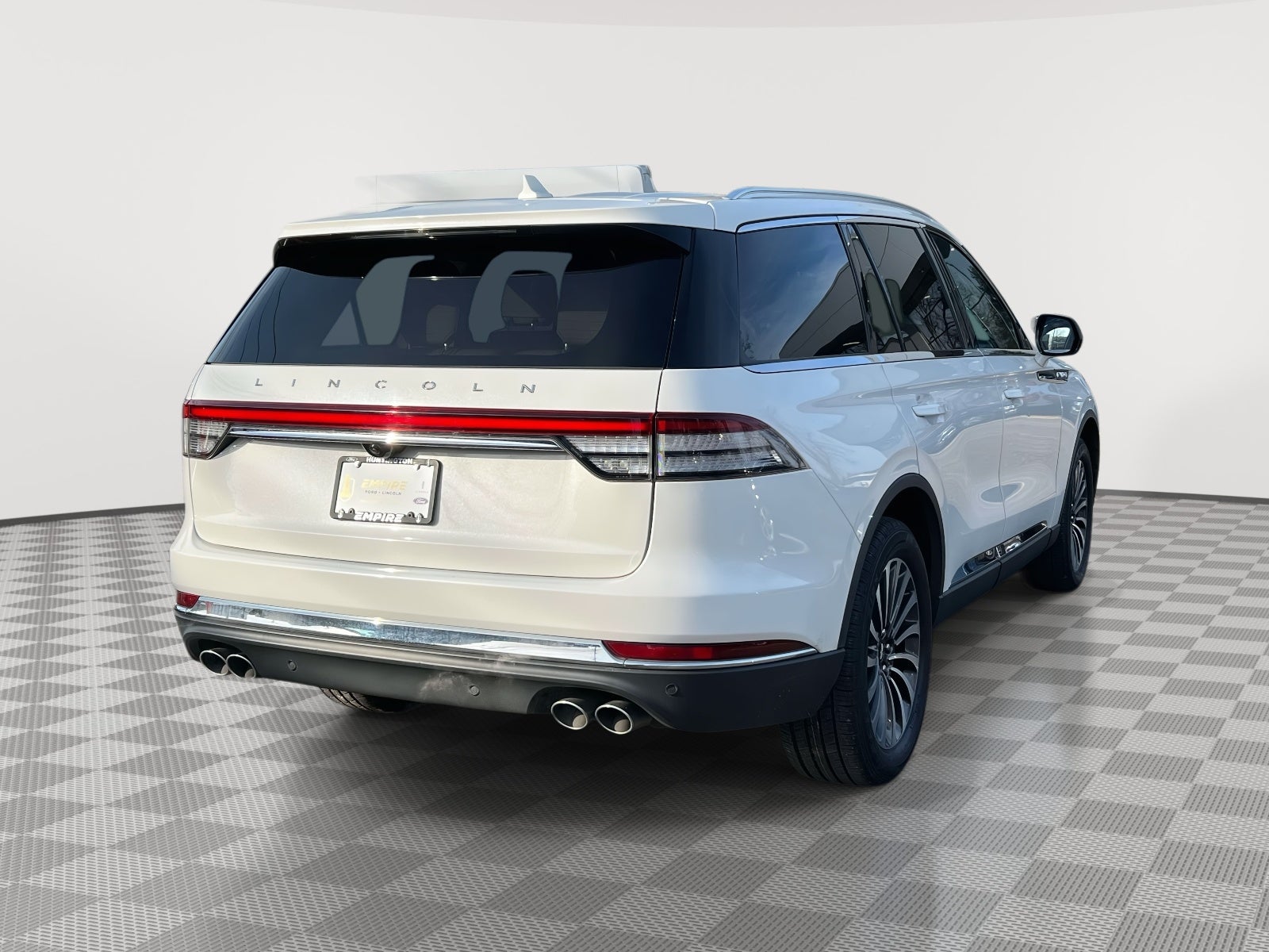 2023 Lincoln Aviator Standard