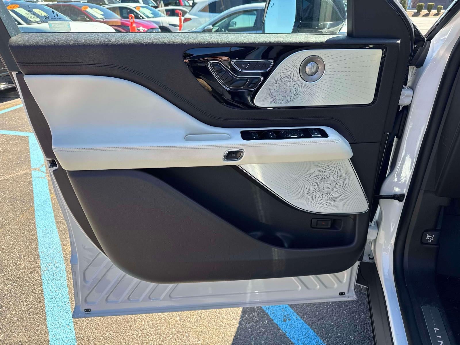 2023 Lincoln Aviator Black Label