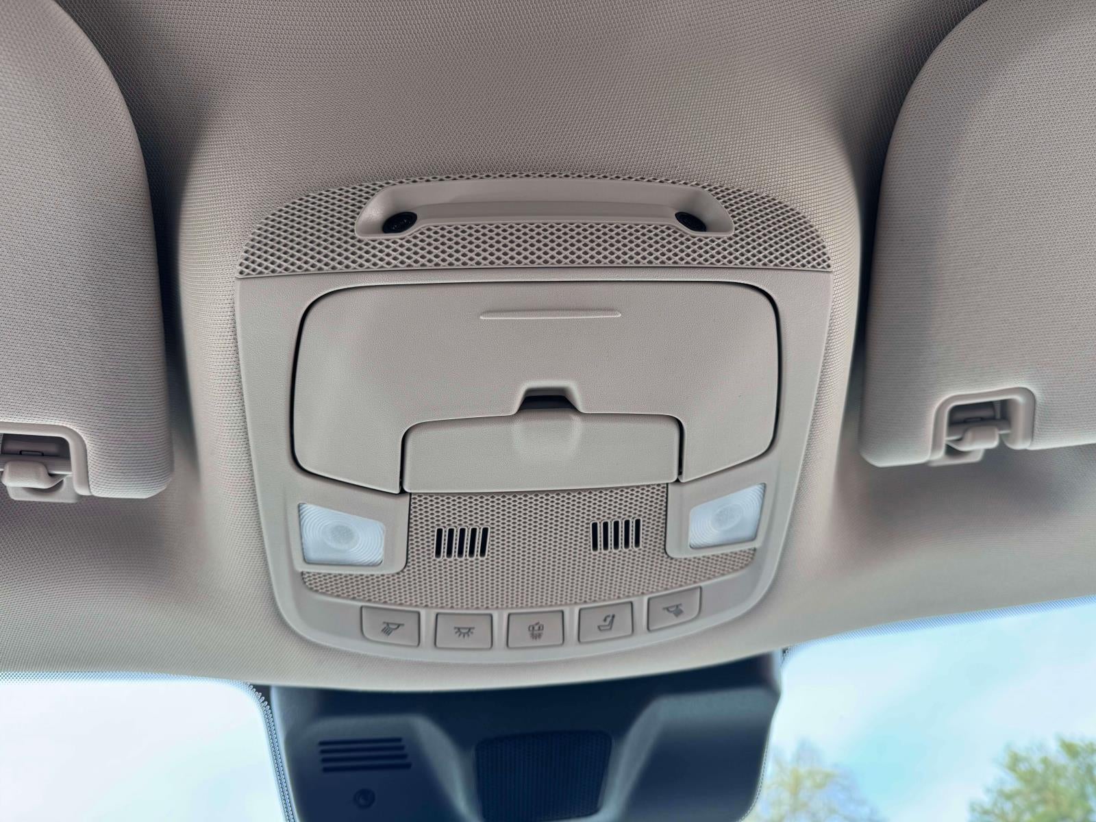 2022 Lincoln Navigator Standard