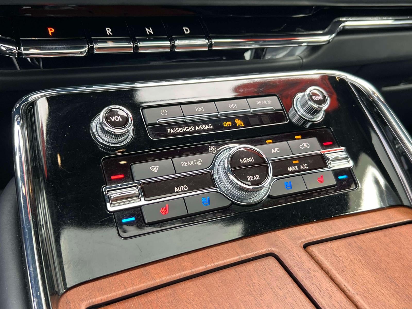 2024 Lincoln Navigator Black Label