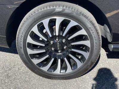 2024 Lincoln Navigator Black Label