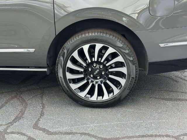 2024 Lincoln Navigator Black Label L