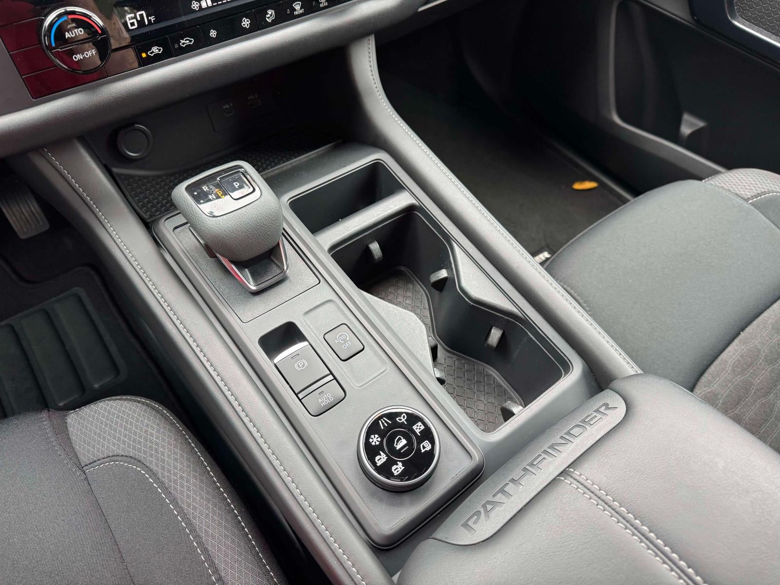 2024 Nissan Pathfinder S 4WD