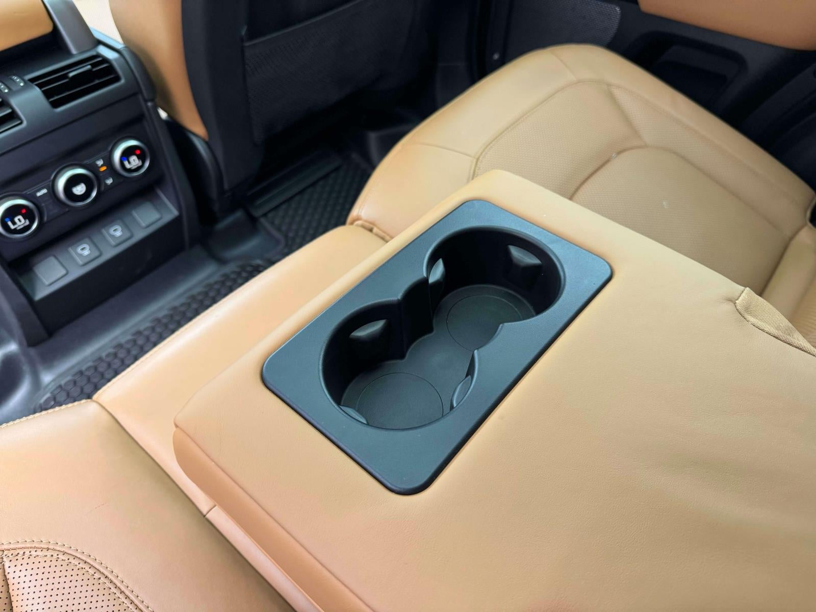 2023 Land Rover Defender 110 V8
