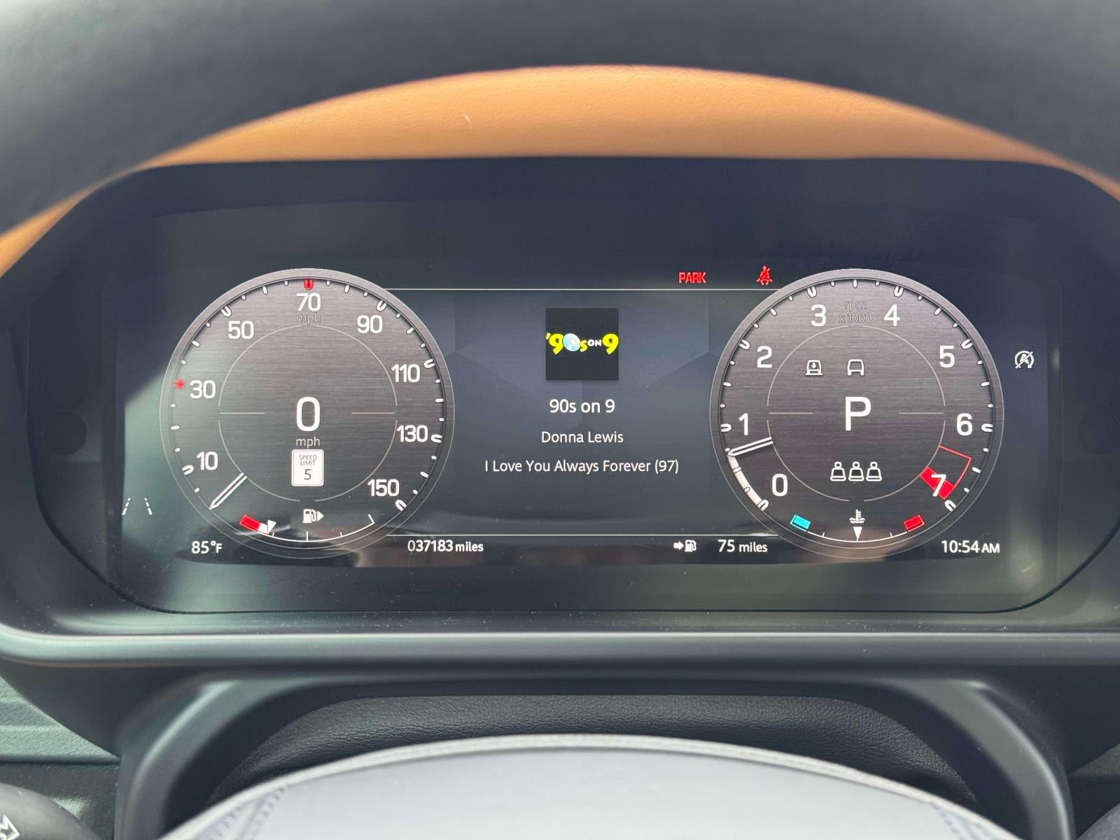 2023 Land Rover Defender 110 V8