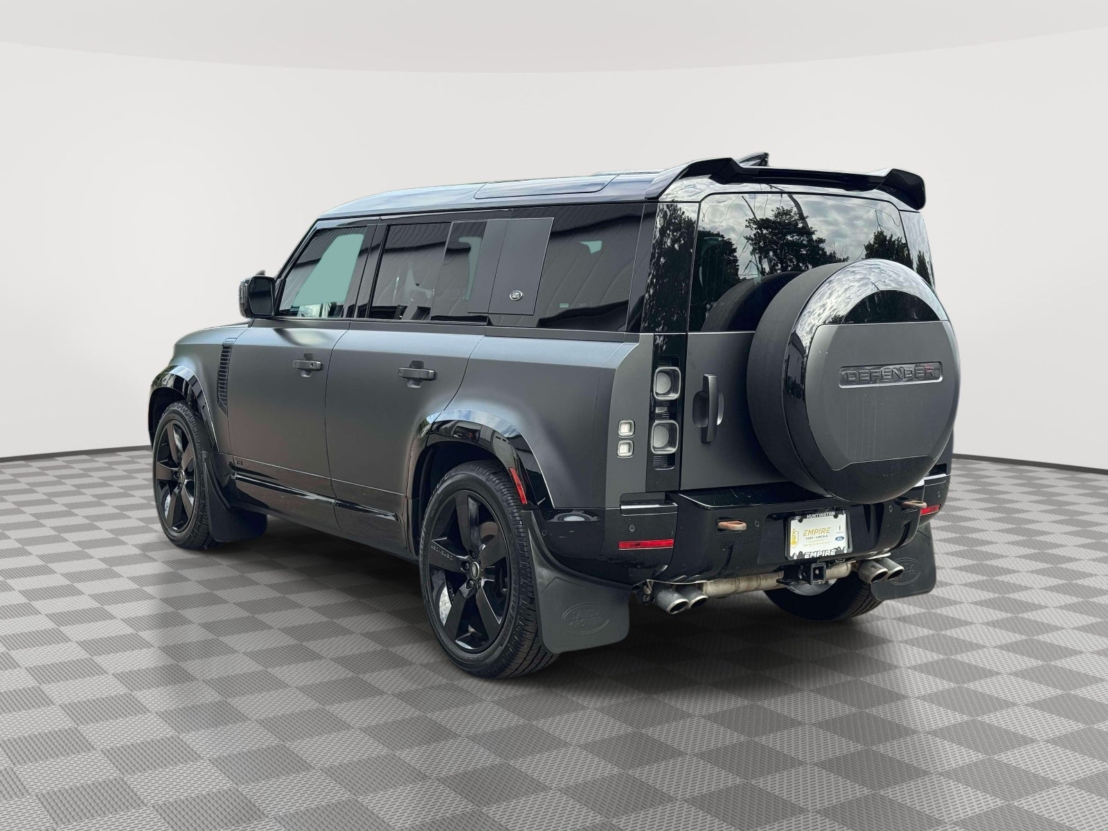 2023 Land Rover Defender 110 V8