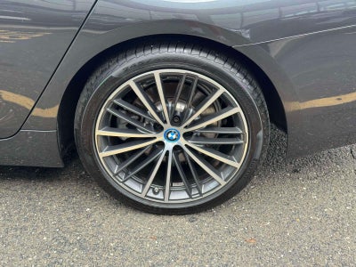 2022 BMW 530e xDrive