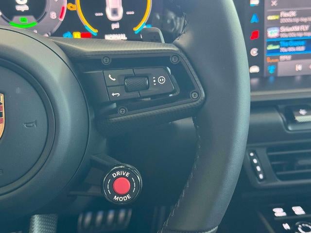 2025 Porsche 911 Carrera GTS