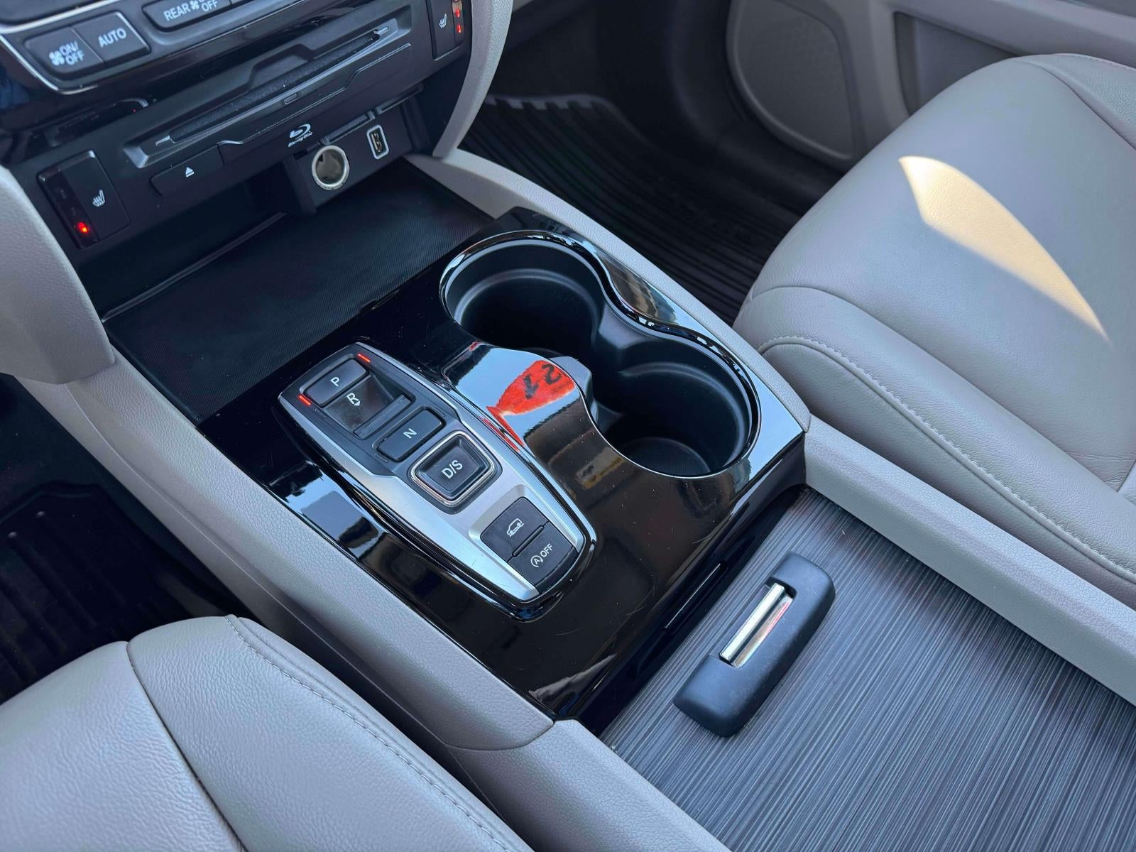 2021 Honda Pilot AWD Touring 8 Passenger