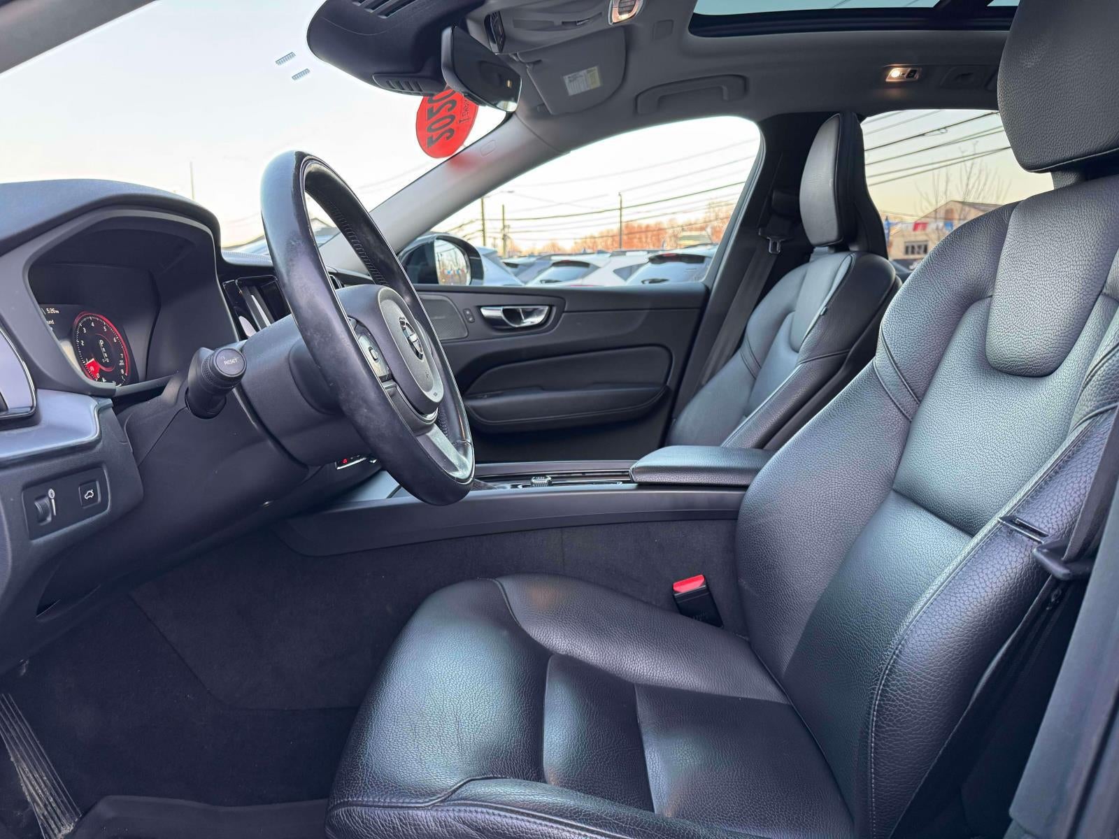 2020 Volvo XC60 T5 Momentum