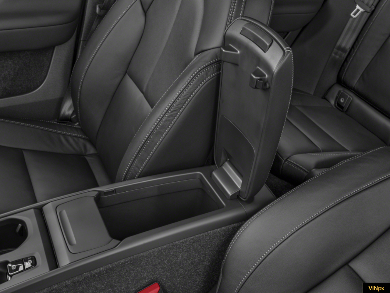 2023 Volvo XC40 B5 Ultimate Bright Theme