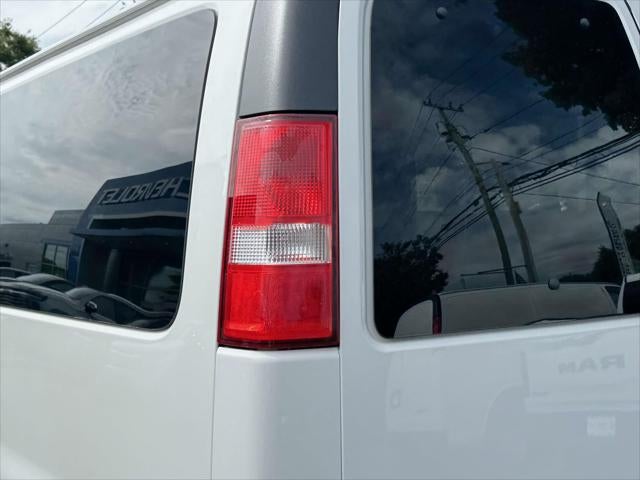 2019 Chevrolet Express Passenger 3500 LT
