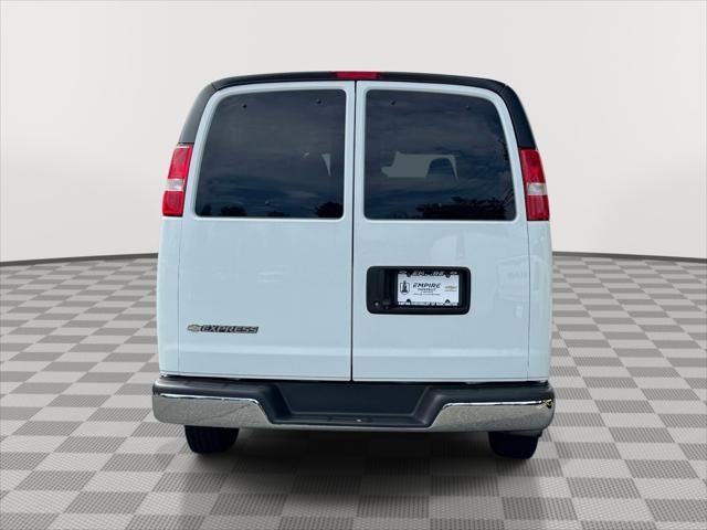 2019 Chevrolet Express Passenger 3500 LT