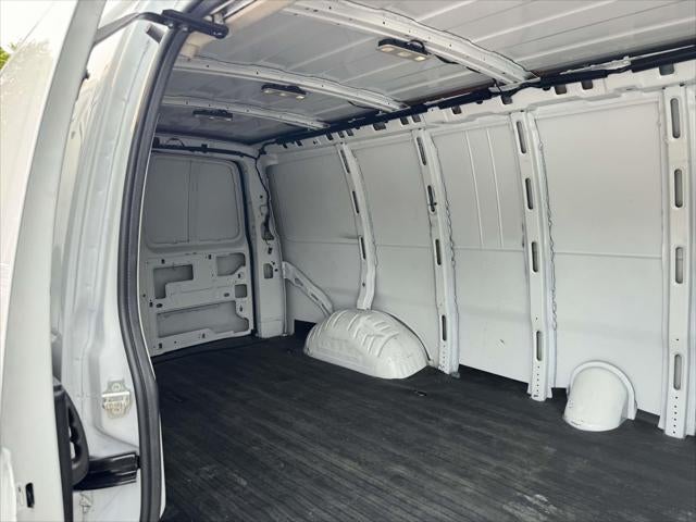 2025 Chevrolet Express Cargo WT