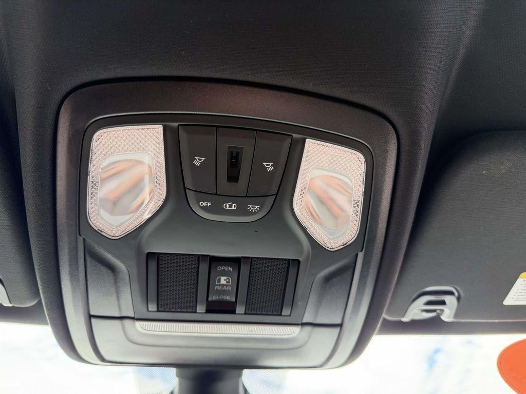 2022 RAM 1500 Big Horn Crew Cab 4x4 57' Box