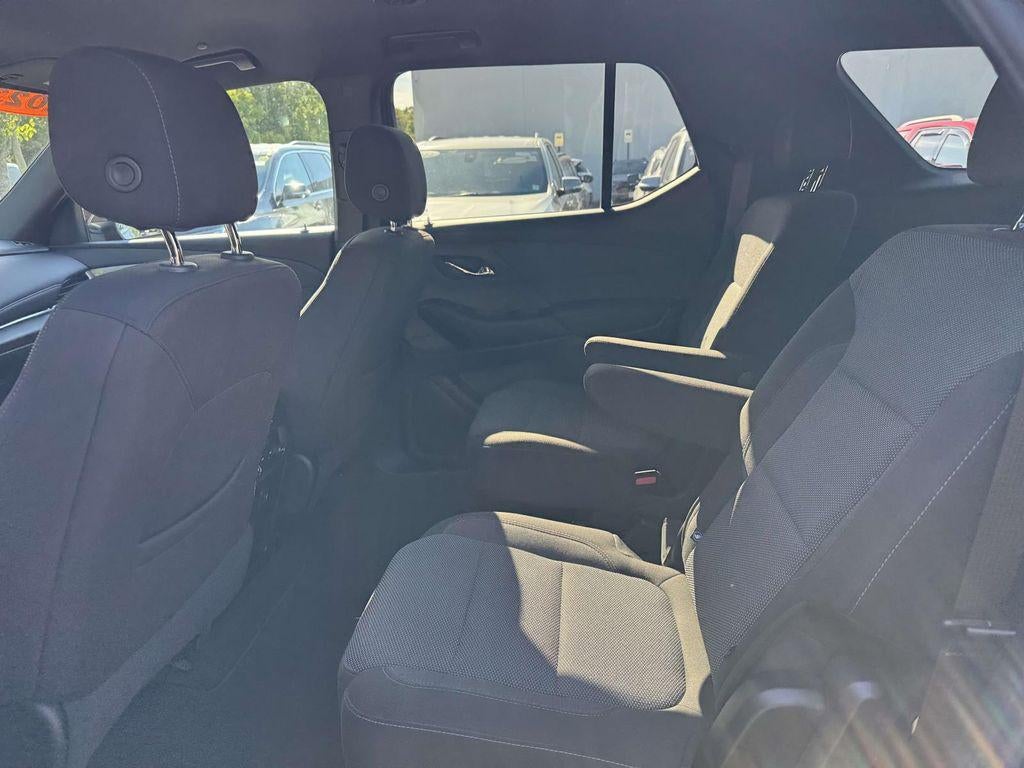 2023 Chevrolet Traverse FWD LT Cloth