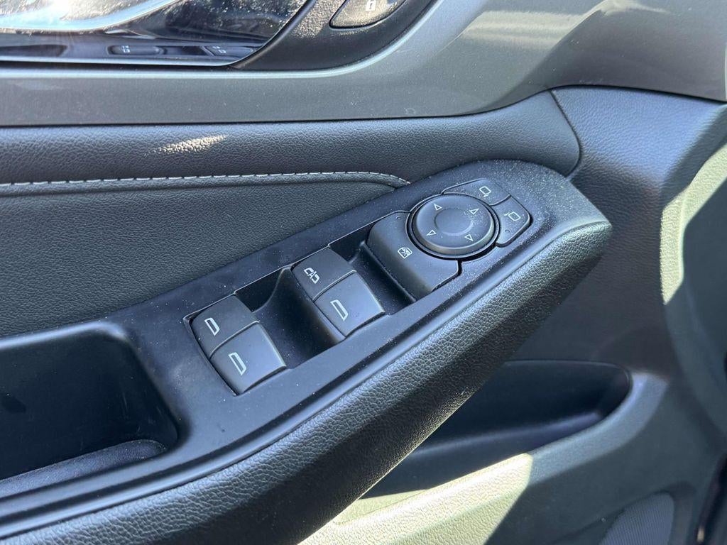 2023 Chevrolet Traverse FWD LT Cloth
