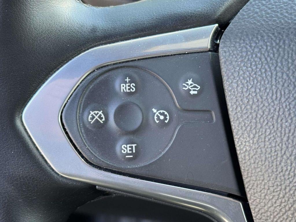2023 Chevrolet Traverse FWD LT Cloth
