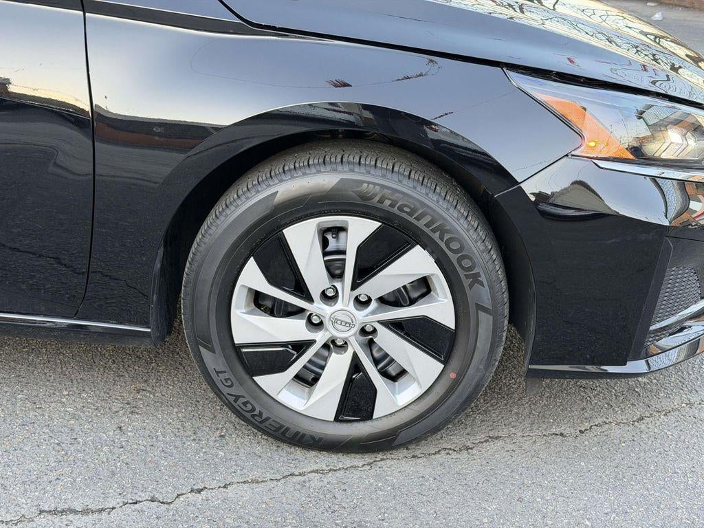 2025 Nissan Altima S FWD