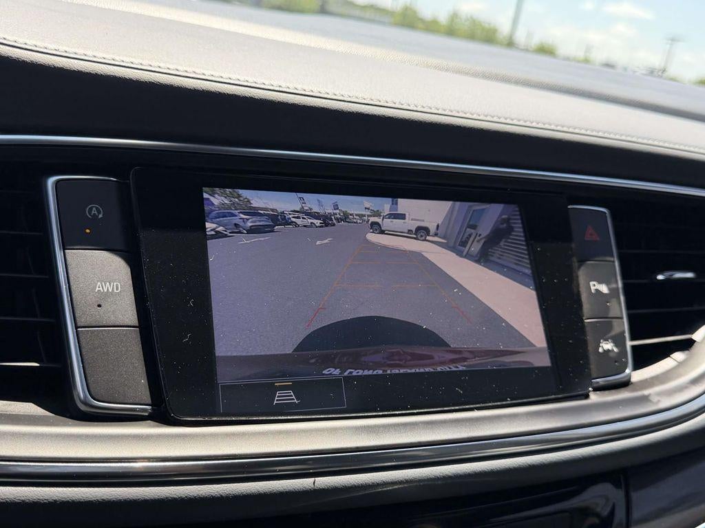 2023 Buick Enclave Essence AWD