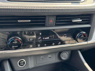 2023 Nissan Rogue SV FWD