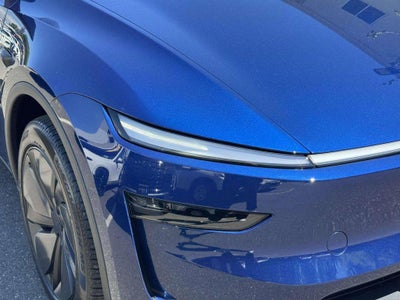 2026 Tesla Model Y Premium Rear-Wheel Drive
