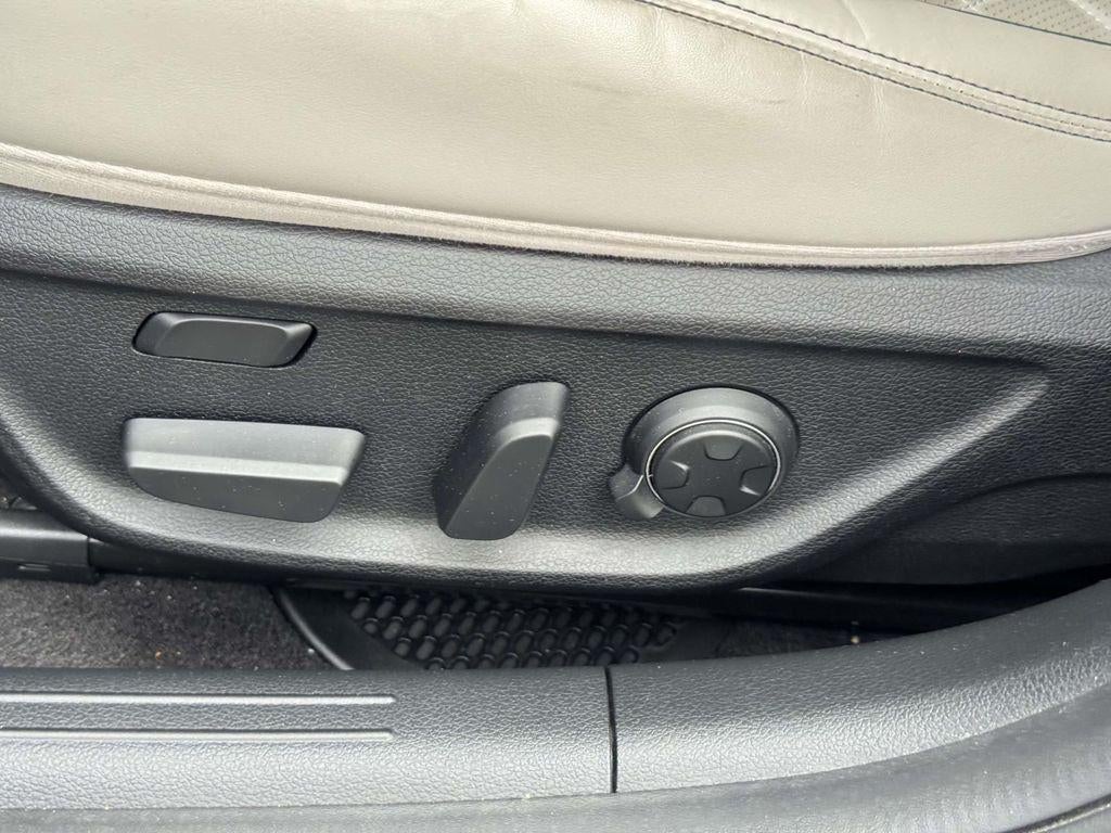 2023 Genesis G70 3.3T AWD