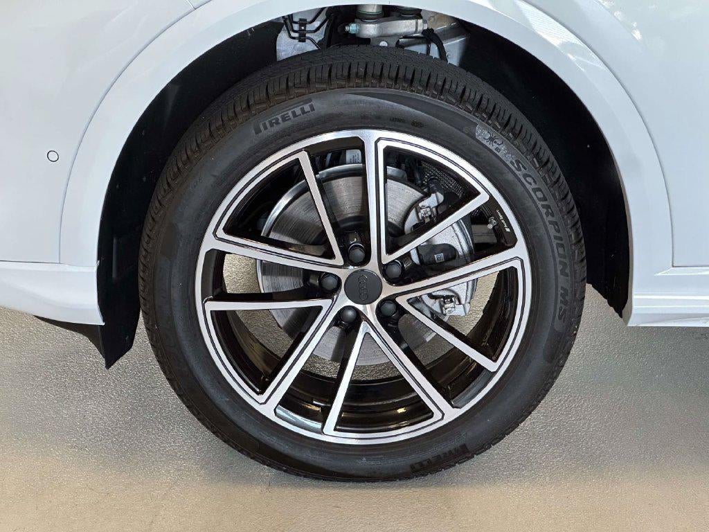 2026 Audi Q5 Premium Plus TFSI quattro S tronic