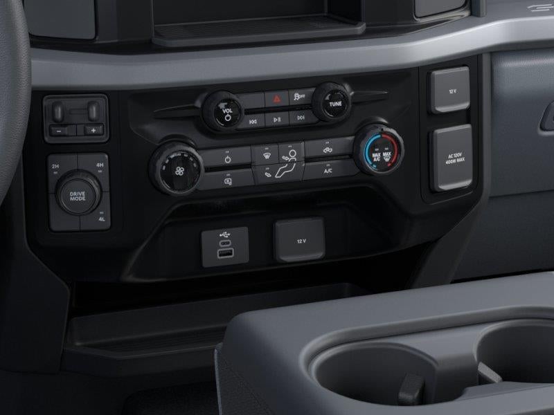 2026 Ford F-250 Super Duty XLT - Photo 15